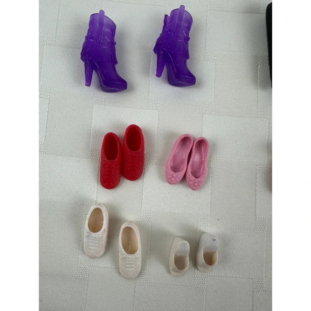 VTG Barbie Shoes Lot Boots Heels Sneakers Flats‎ 11 pair lot